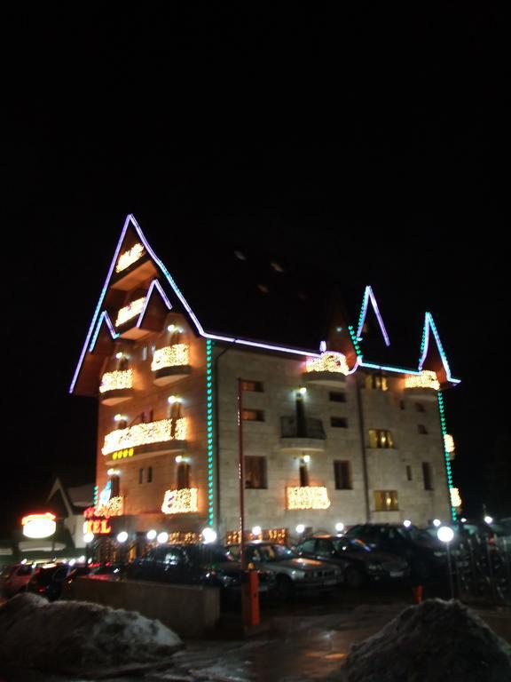 Hotel Arca Lui Noe Sinaia Exterior photo