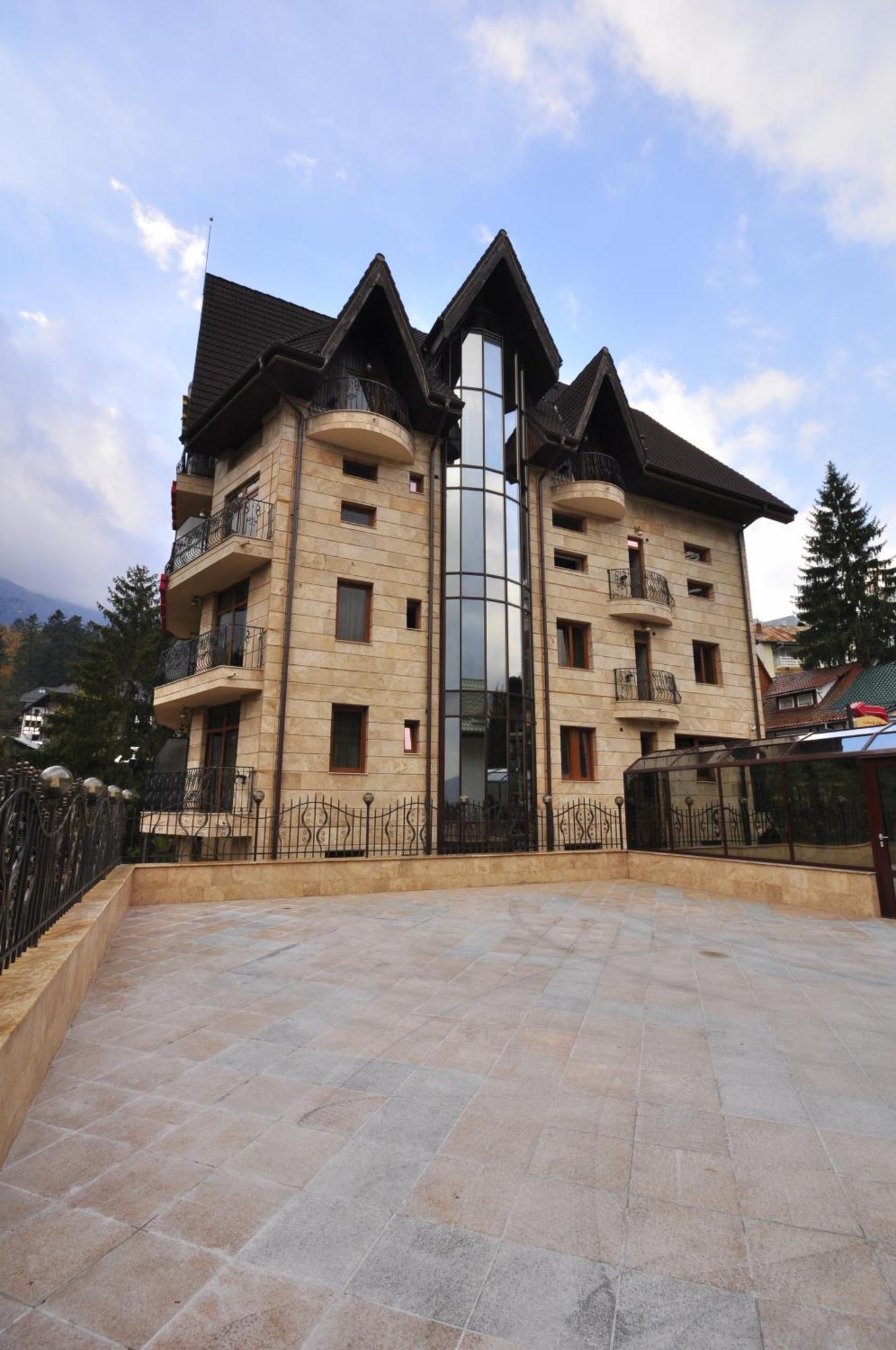 Hotel Arca Lui Noe Sinaia Exterior photo